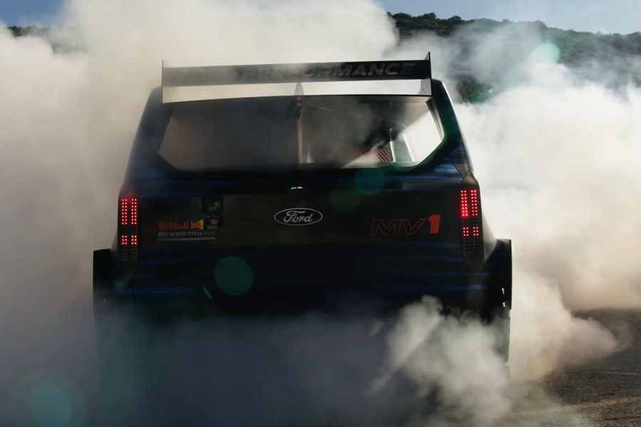 Transit (opět) píše historii na Nürburgringu